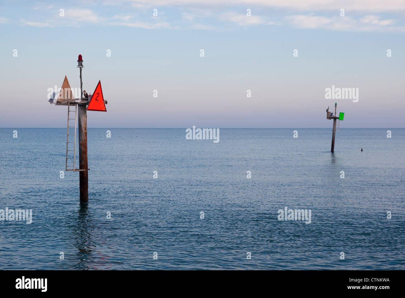 Channel markers hires stock photography and images Alamy