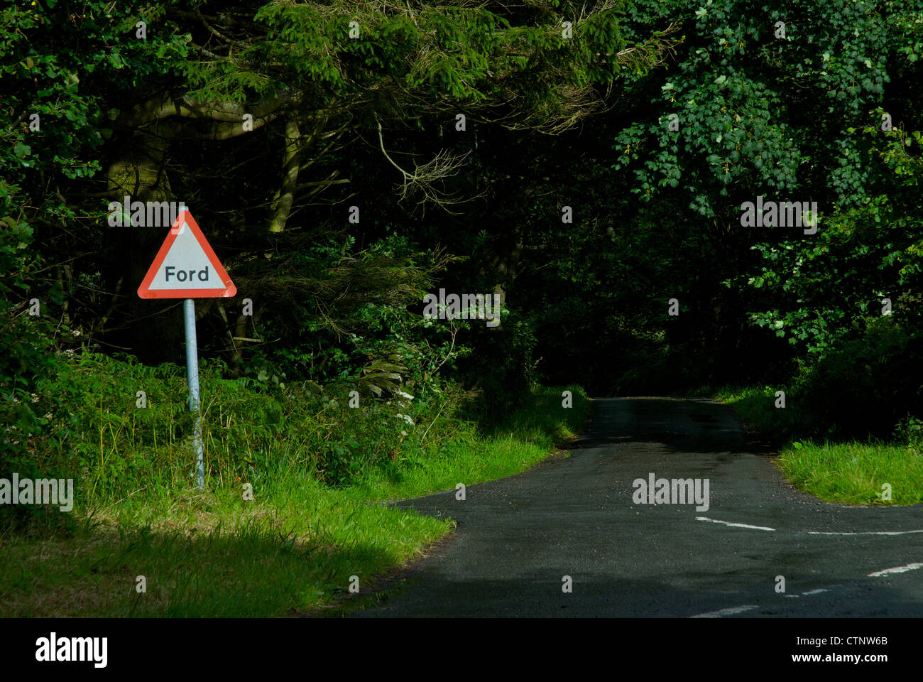 Ford Road Sign Hi res Stock Photography And Images Alamy
