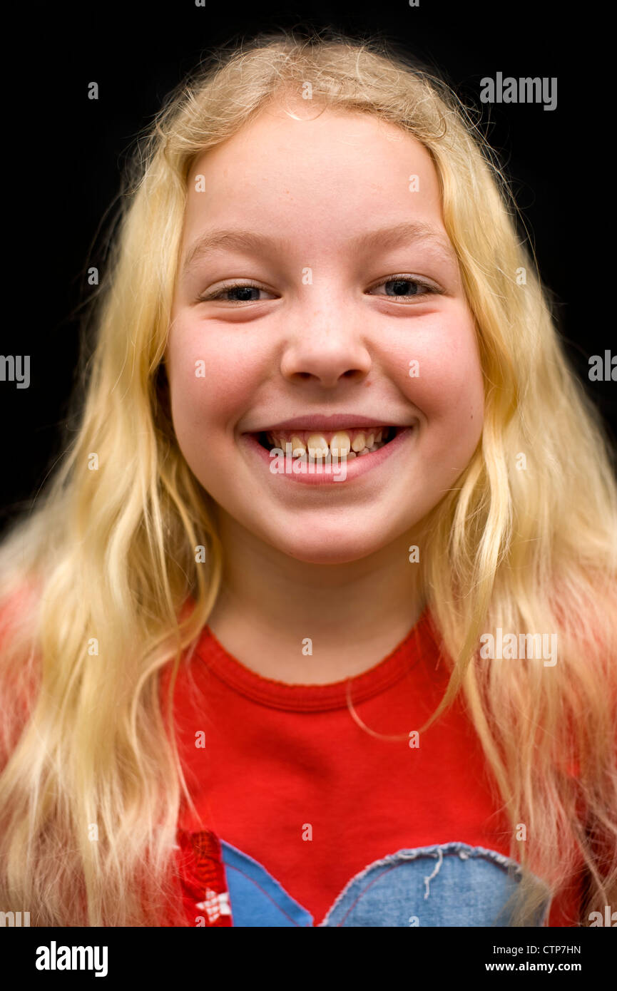 8 year old girl red hair portrait hi-res stock photography and images ...