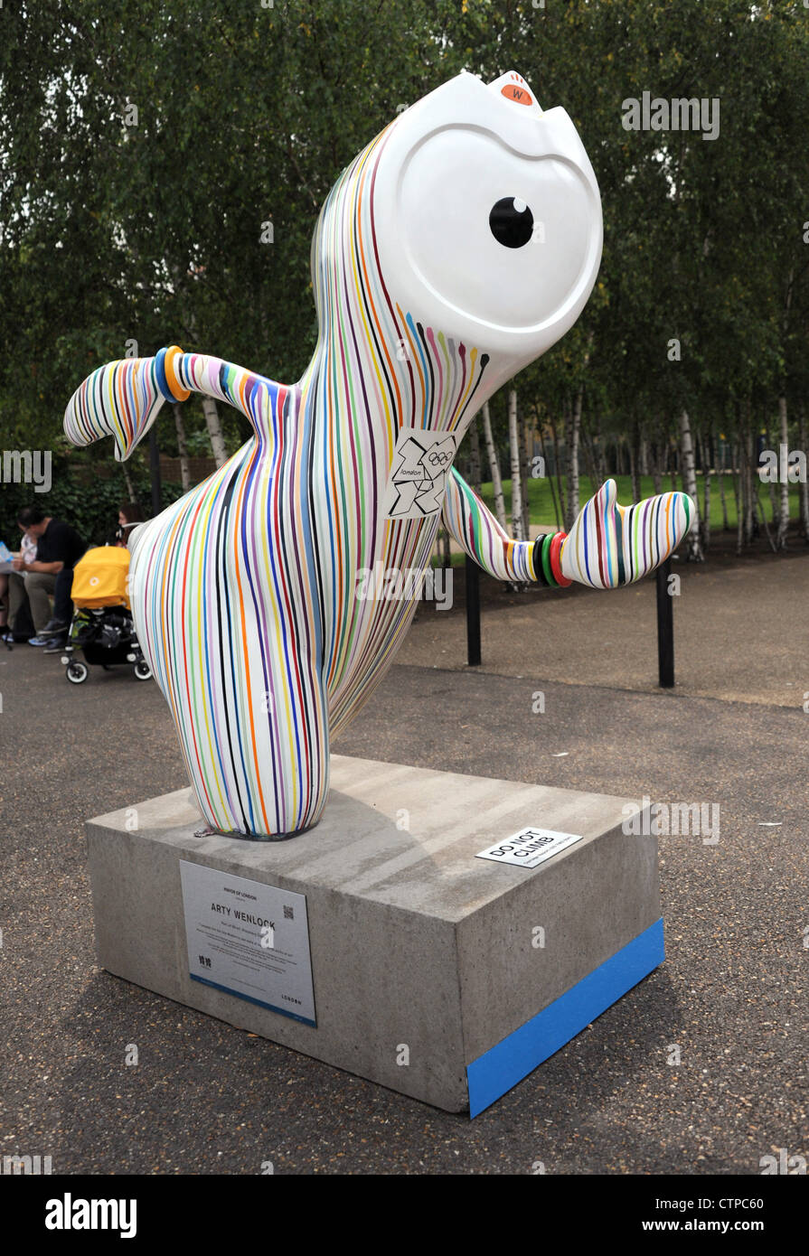 2012 london olympics mascot hi-res stock photography and images - Alamy