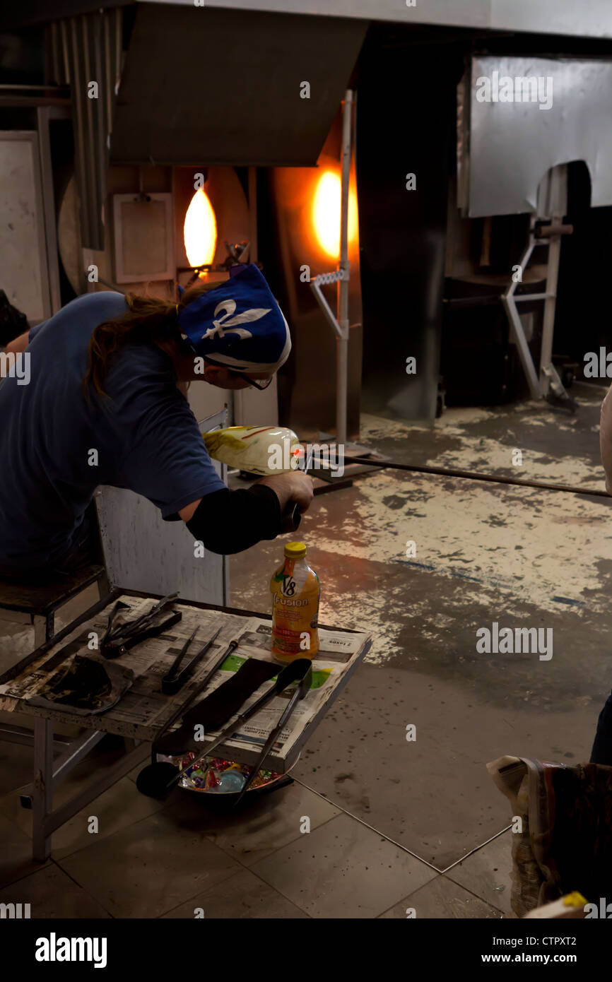 Glassblowing hires stock photography and images Alamy
