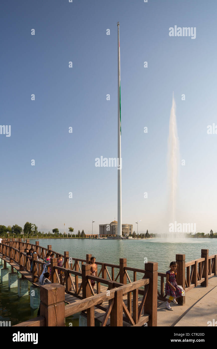 Dushanbe Flagpole Tajikistan Stock Photo Alamy dushanbe-flagpole-tajikistan-stock-photo-alamy
