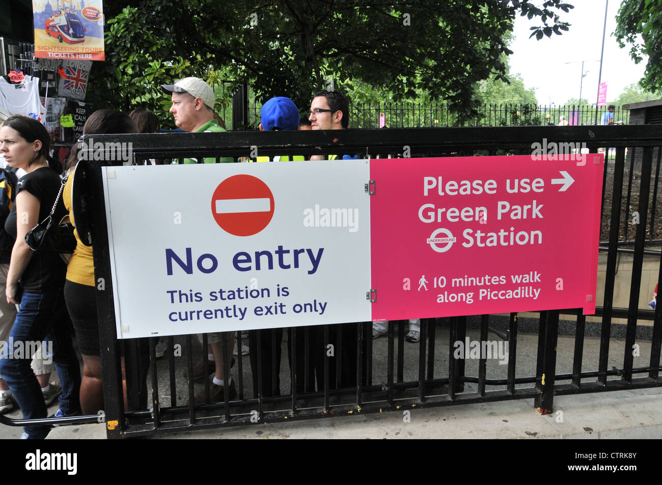 Hyde Park Corner station closed Road Race cycling travel disruption closure exit only Stock Photo