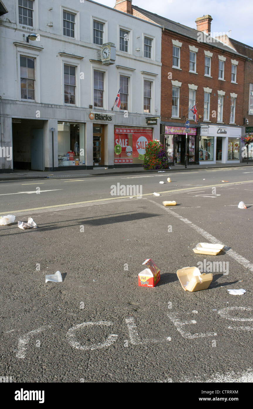 Litter uk street hi-res stock photography and images - Alamy