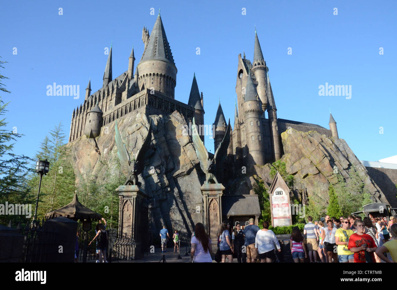 Hogwarts castle cheap disney