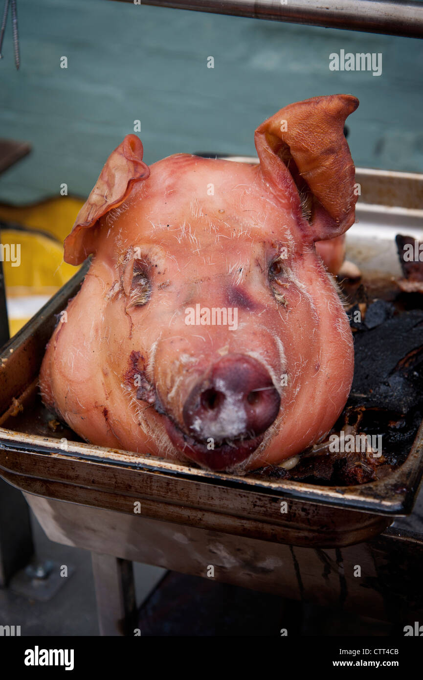 Pigs head hires stock photography and images Alamy