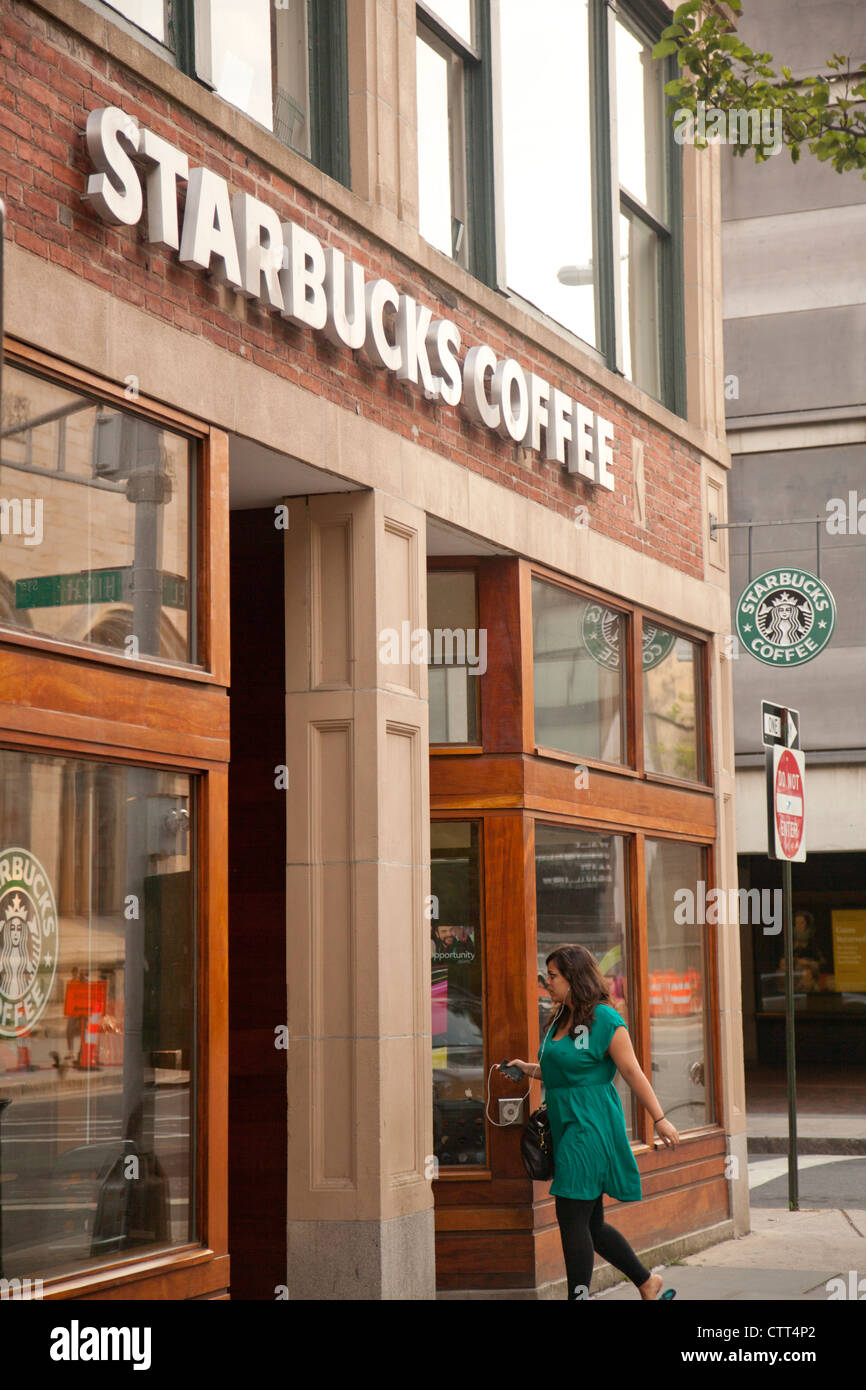 Starbucks coffee in New Haven CT Stock Photo Alamy