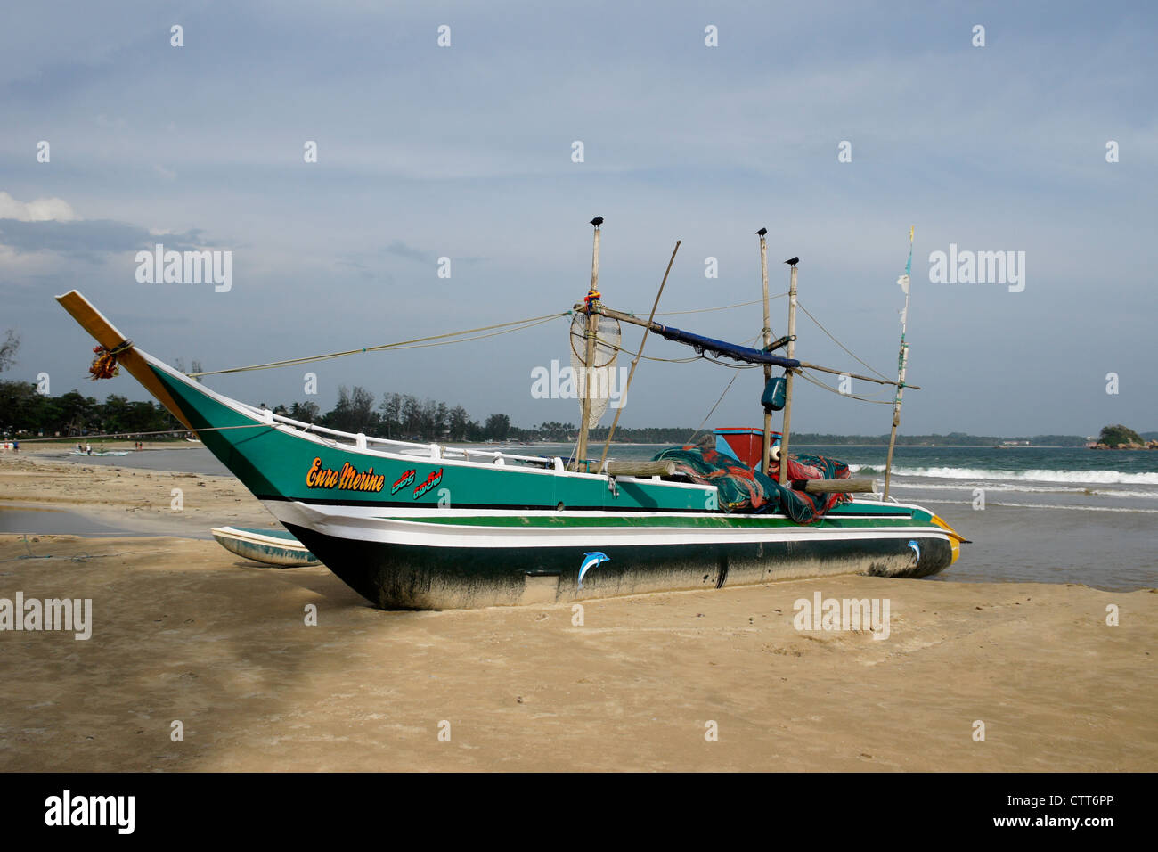 Sri lankan fishing boat hi-res stock photography and images - Page
