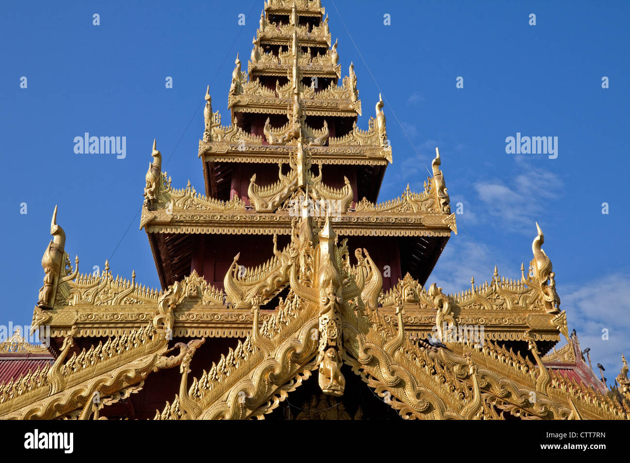 Myanmar, Burma, Shwezegon (Shwezigon) Pagoda, near Bagan. Stock Photo