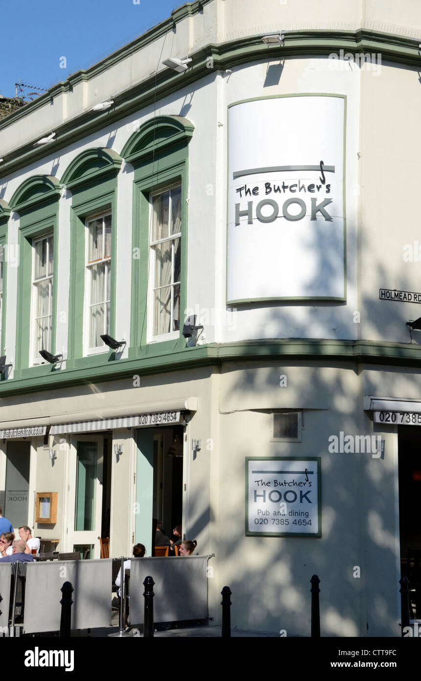 The Butcher's Hook pub in Fulham Road, Fulham, London, UK Stock Photo