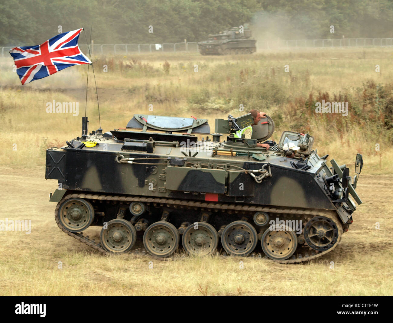 Amazon.com: TAKOM 1/35 British Army FV432 Mk.3 Bulldog
