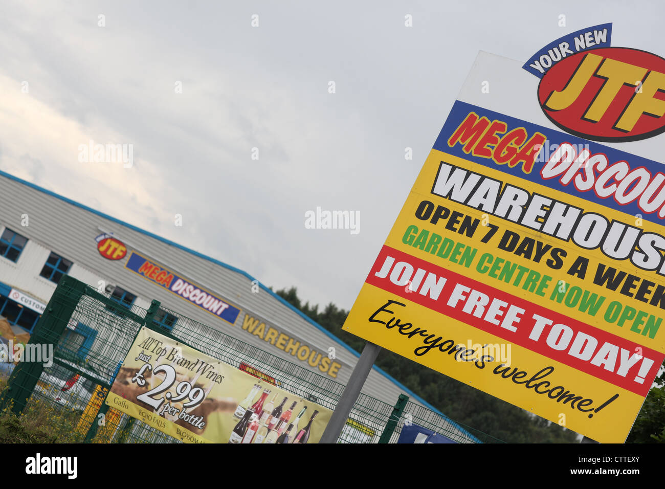 Jtf mega discount warehouse hires stock photography and images Alamy