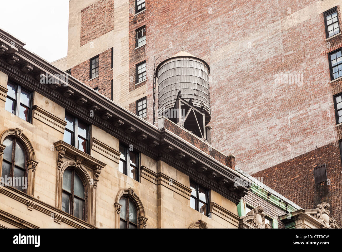 typical water tank on top of a building in New York Stock Photo Alamy
