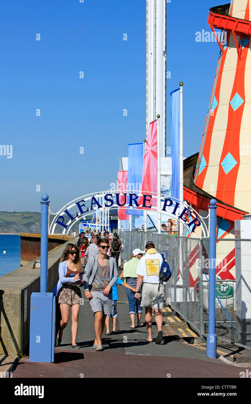 Weymouth pleasure pier hires stock photography and images Alamy