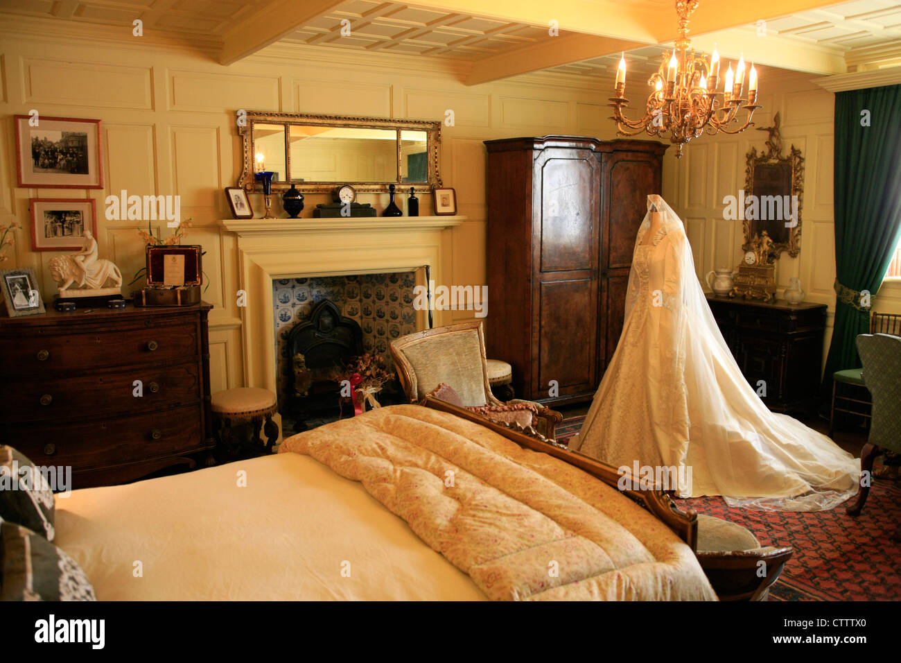 Bridal Dressing Room Stock Photos \u0026 Bridal Dressing Room