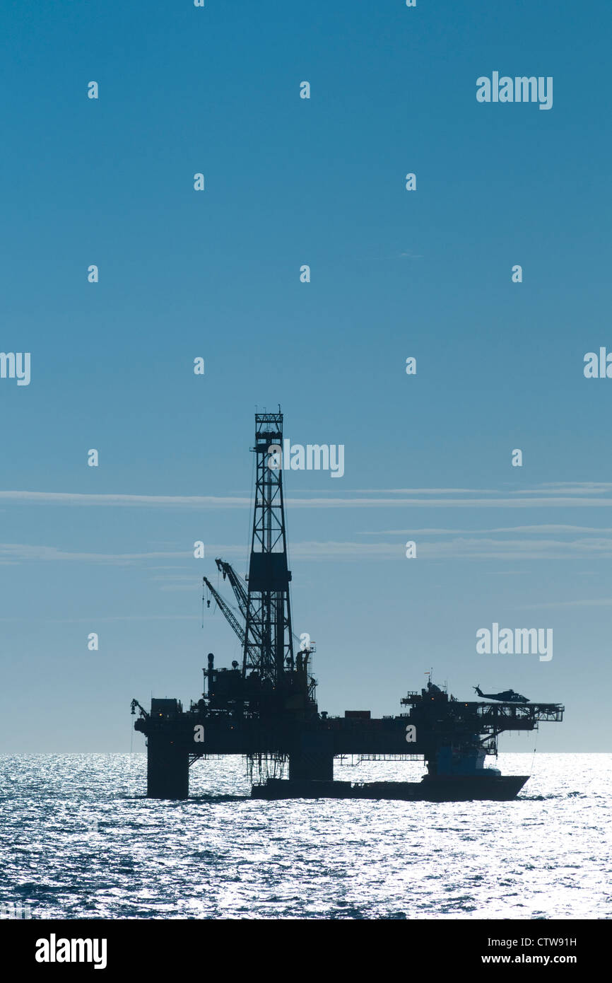 Drilling boat High Resolution Stock Photography and Images Alamy