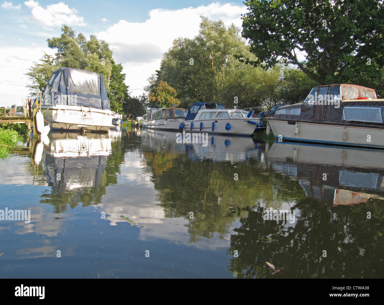 River waveney swimming hires stock photography and images Alamy