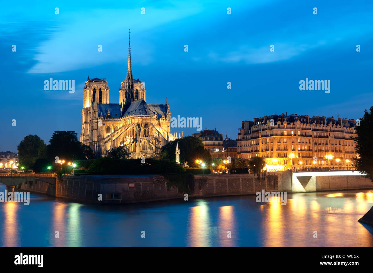 Notre Dame at night in Paris Stock Photo - Alamy