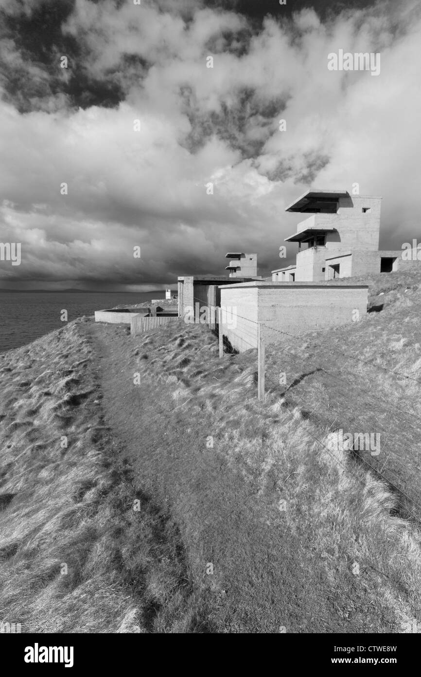 WW2 observation towers along Scapa Flow, Orkney Stock Photo