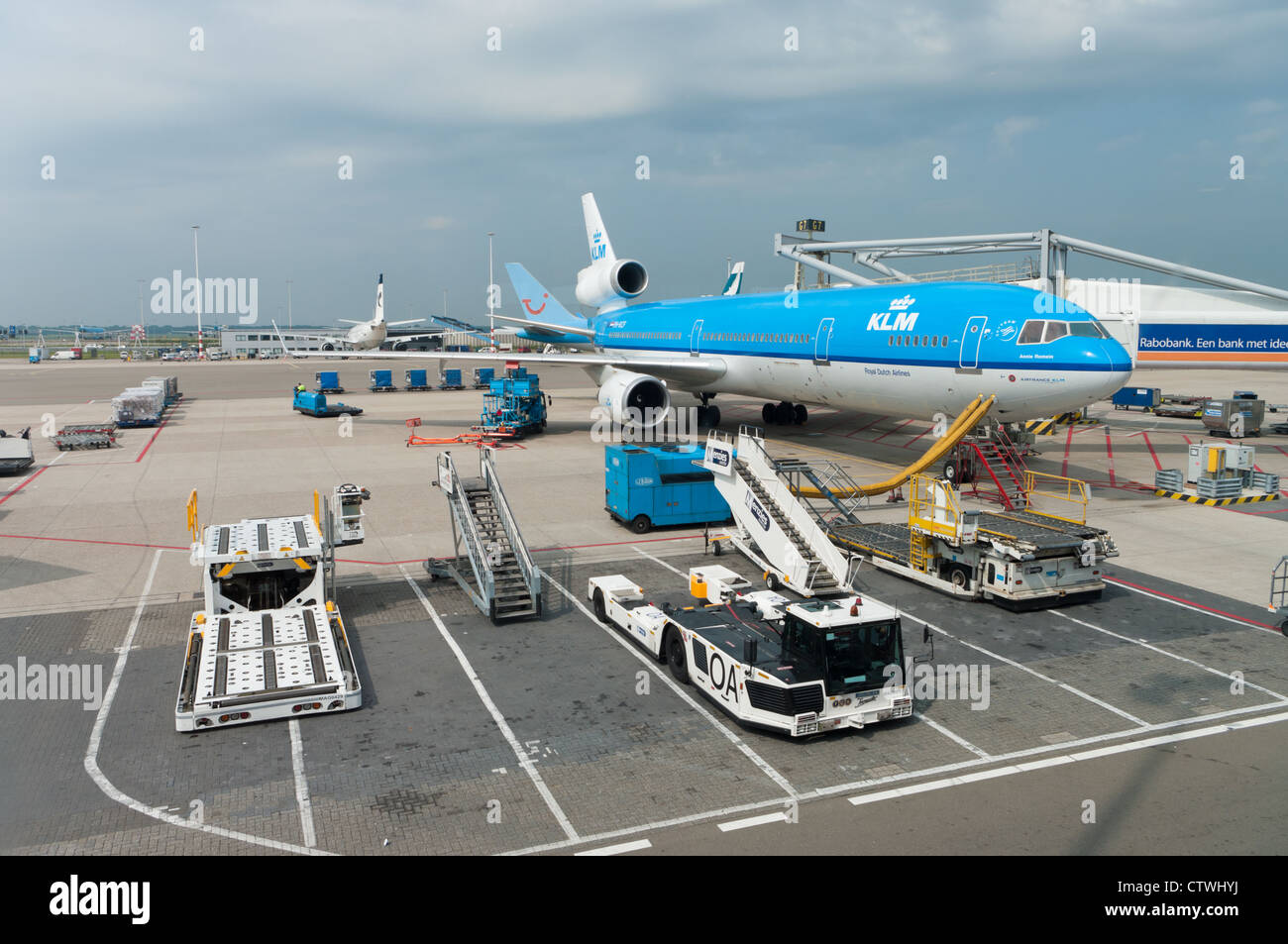 KLM plane being loaded at Schiphol Airport August 21, 2011 in Amsterdam, Netherlands. There are 163 destinations served by KLM, Stock Photo