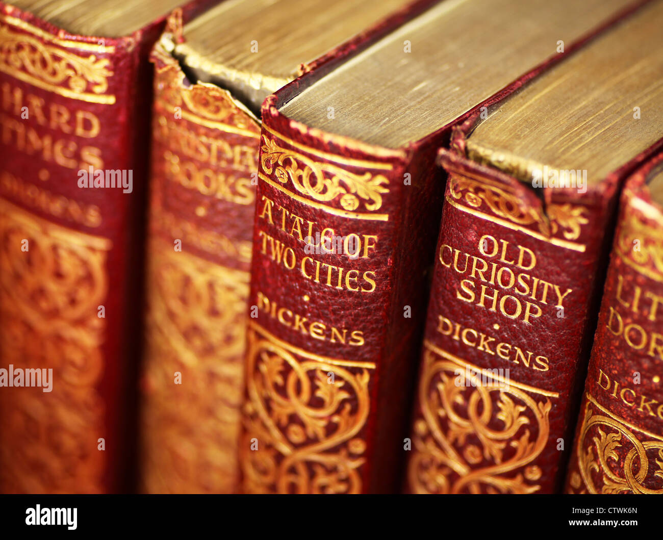 Leather bound books hires stock photography and images Alamy