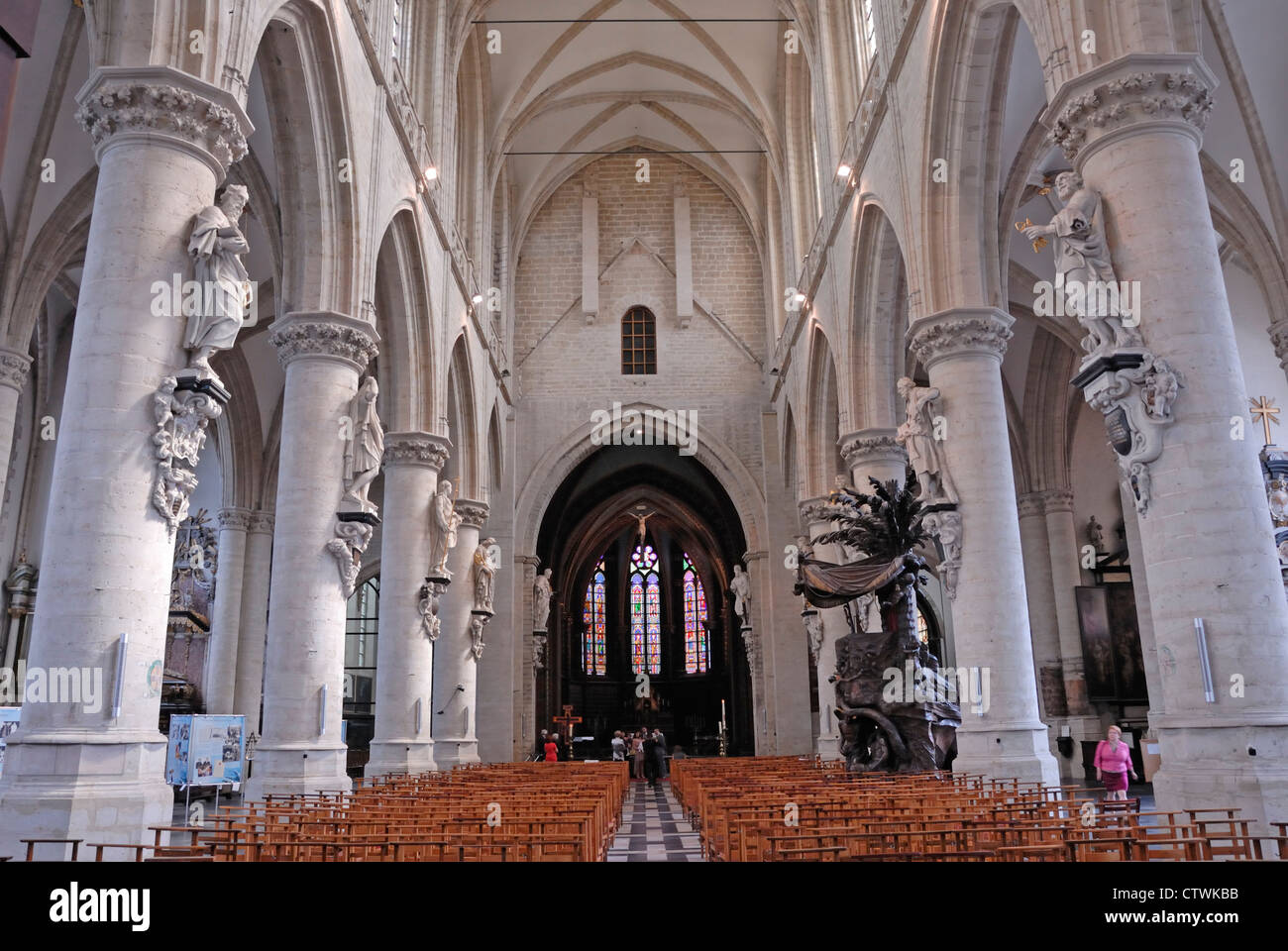Brussels, Belgium. Church of Notre Dame de La Chapelle (13thC; Romanesque /  Gothic) Interior Stock Photo - Alamy