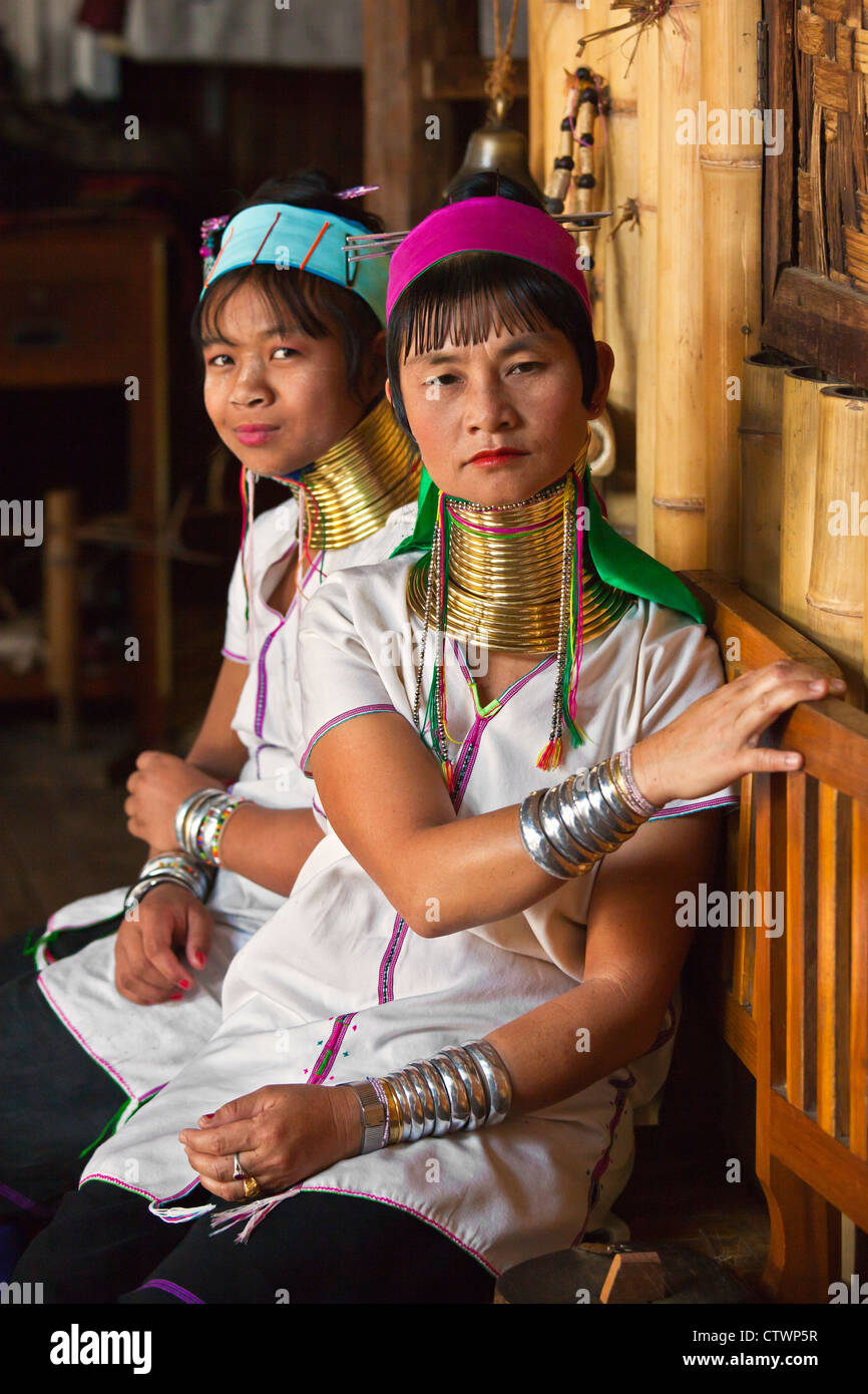 The KAYAN are a TIBETO BURMAN subgroup of the RED KAREN known for stretching their necks with metal rings - MYANMAR Stock Photo