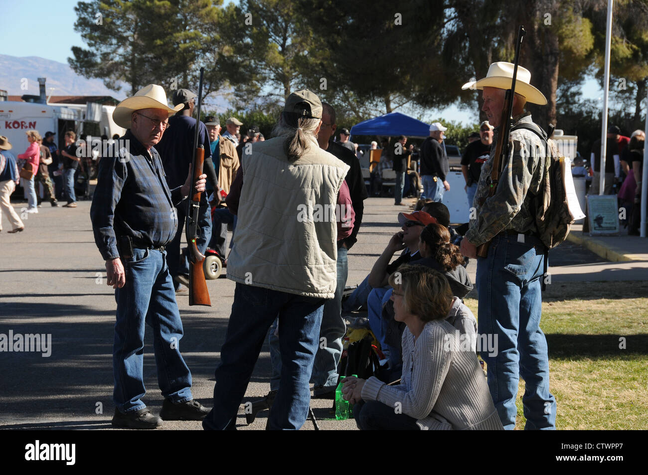 Gun show usa hires stock photography and images Alamy