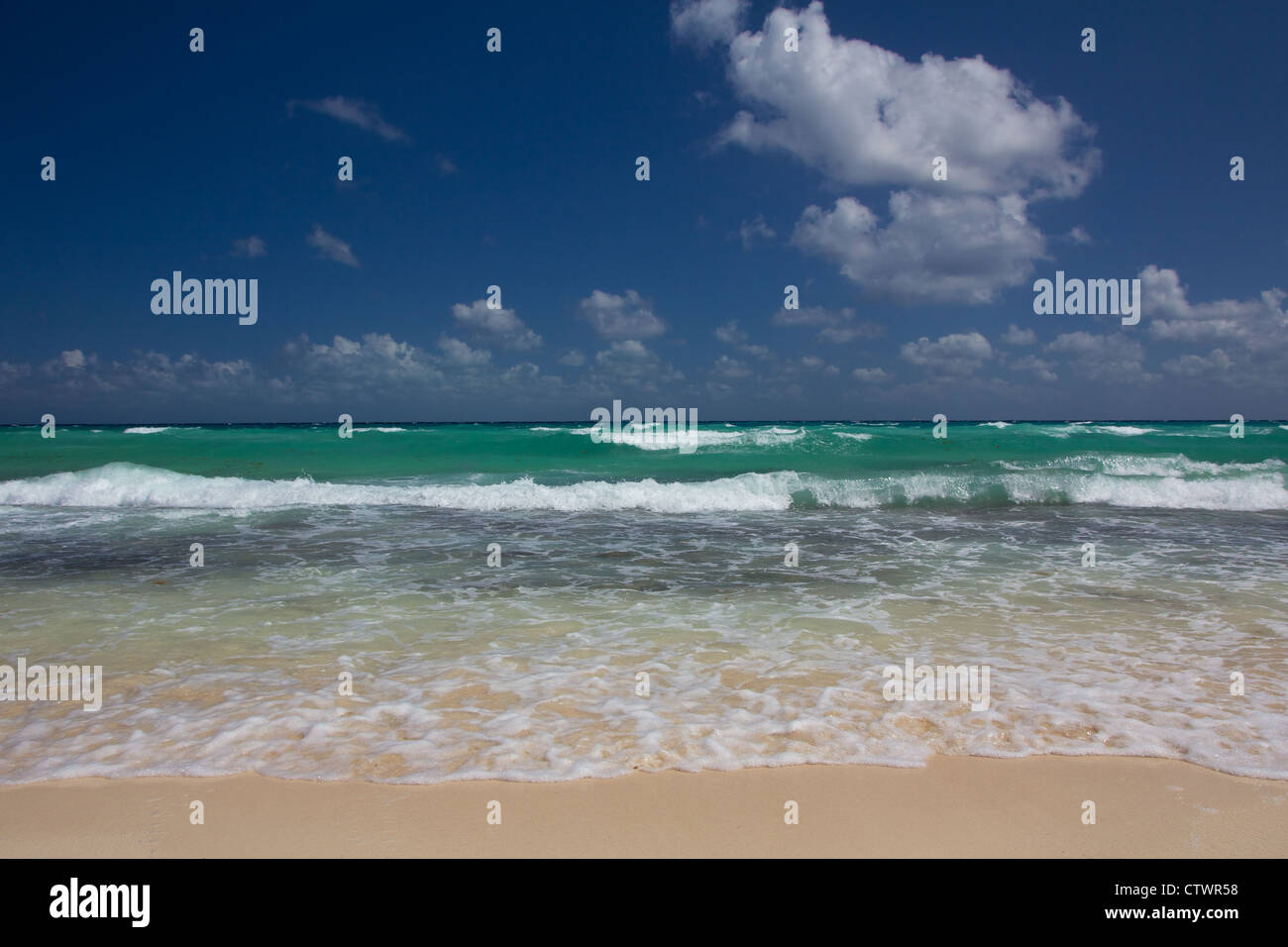 Caribbean cancun beach pristine hi-res stock photography and images - Alamy