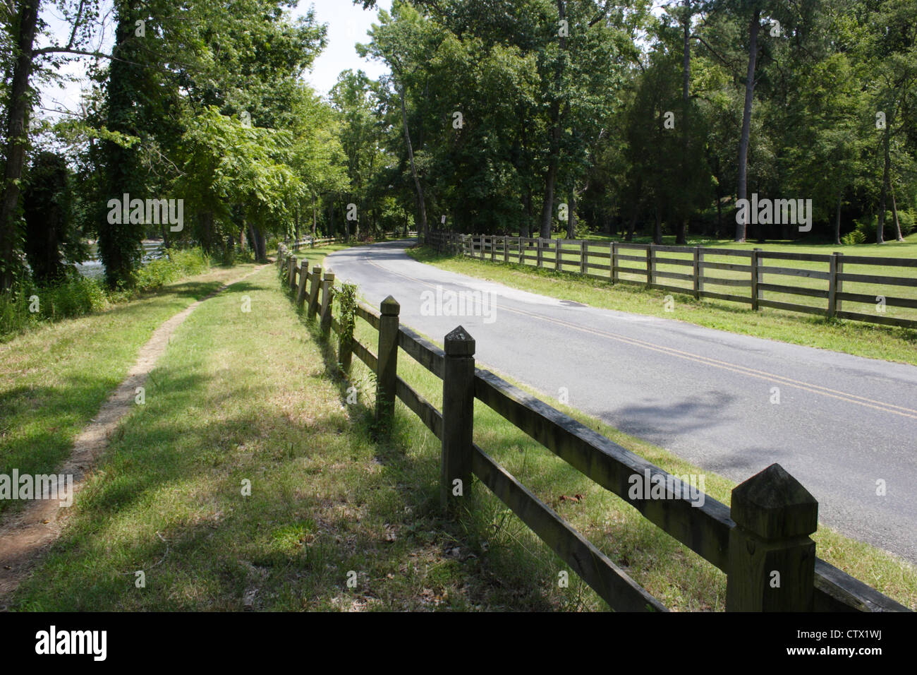 Scenic road along James river near Richmond, Virginia,USA Stock Photo