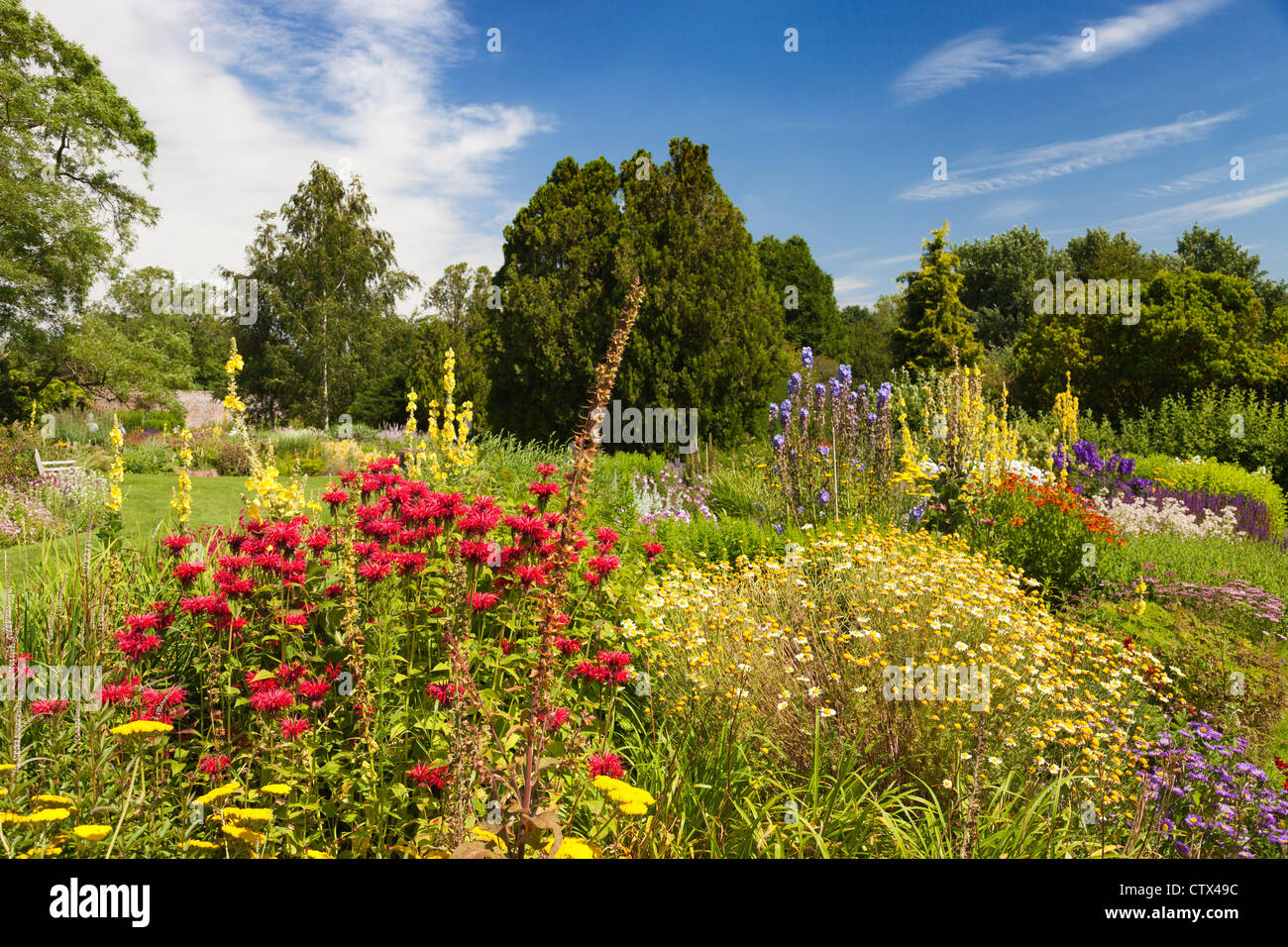 Waterperry gardens hires stock photography and images Alamy
