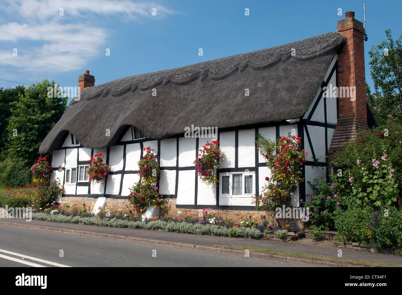 Thatched cottage, Salford Priors, Warwickshire, UK Stock Photo Alamy