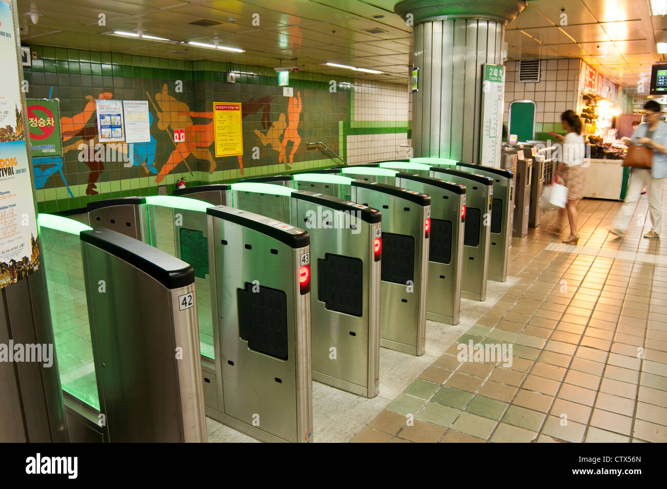 Ticket barrier at subway station in Seoul, Korea Stock Photo Alamy