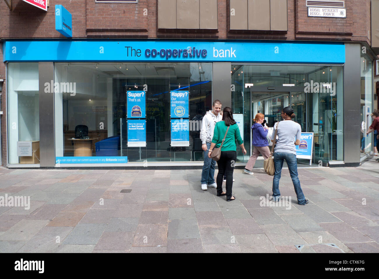 Exterior view of the Co-operative Bank St Mary's Street Cardiff, Wales UK   KATHY DEWITT Stock Photo