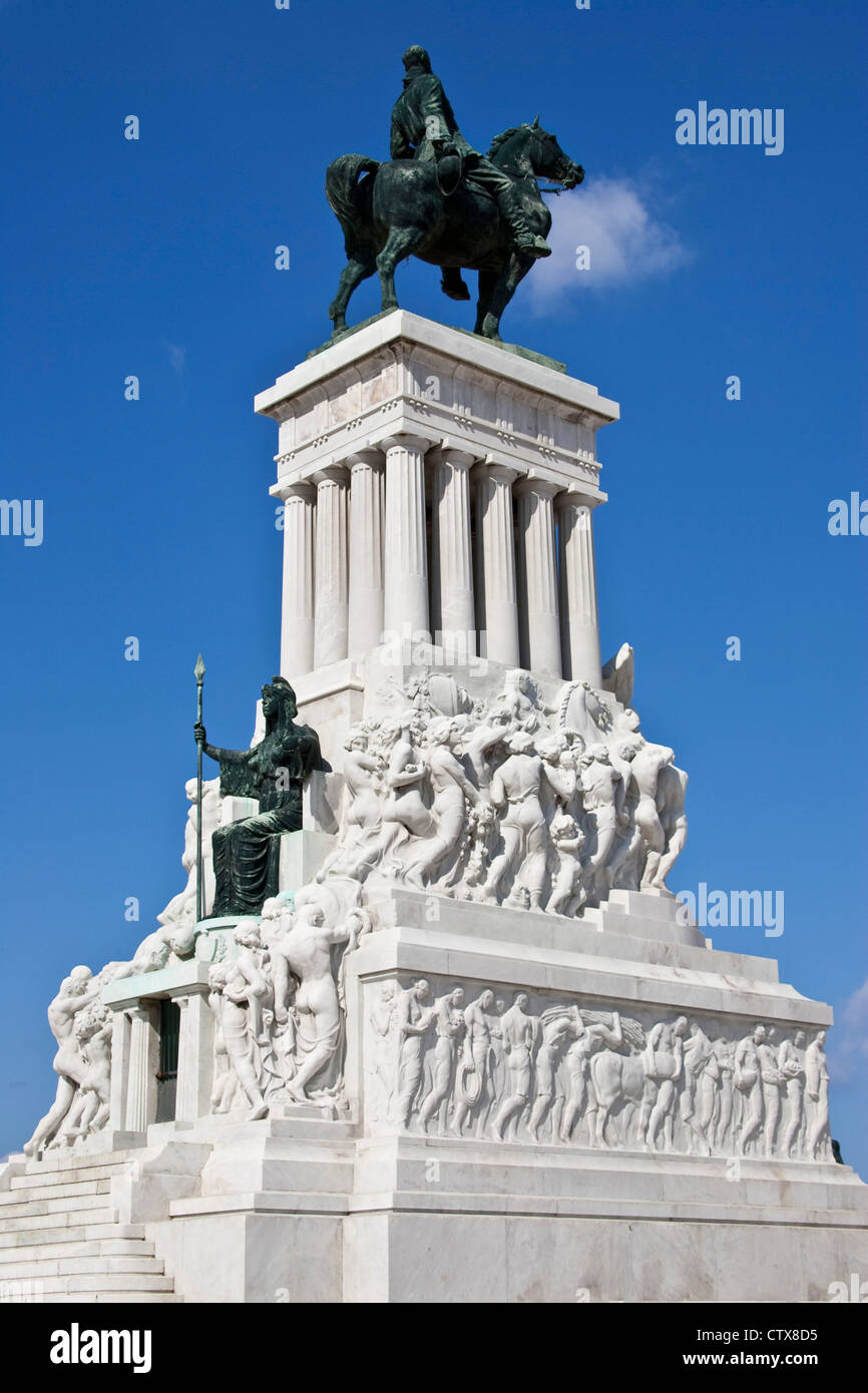 The Statue of General Maximo Gomez, Havana, Cuba Stock Photo - Alamy