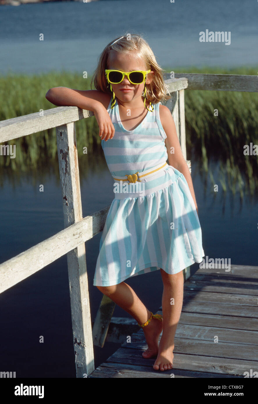 6 year old girl posing hi-res stock photography and images - Alamy