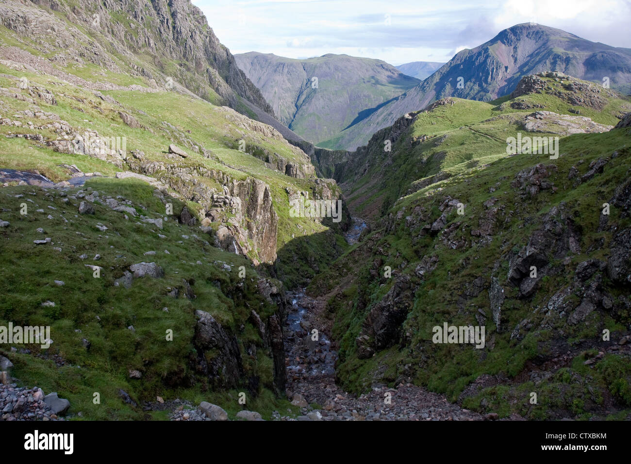 Piers Gill, a rocky ravine on Lingmell, passed by walkers on the Corridor Route up Scafell Pike Stock Photo