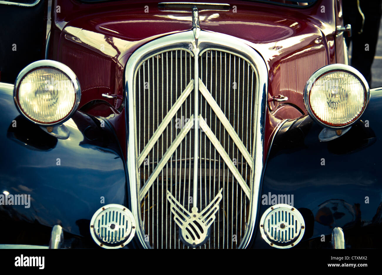 fond skrubbe Wedge Old car grill hi-res stock photography and images - Alamy