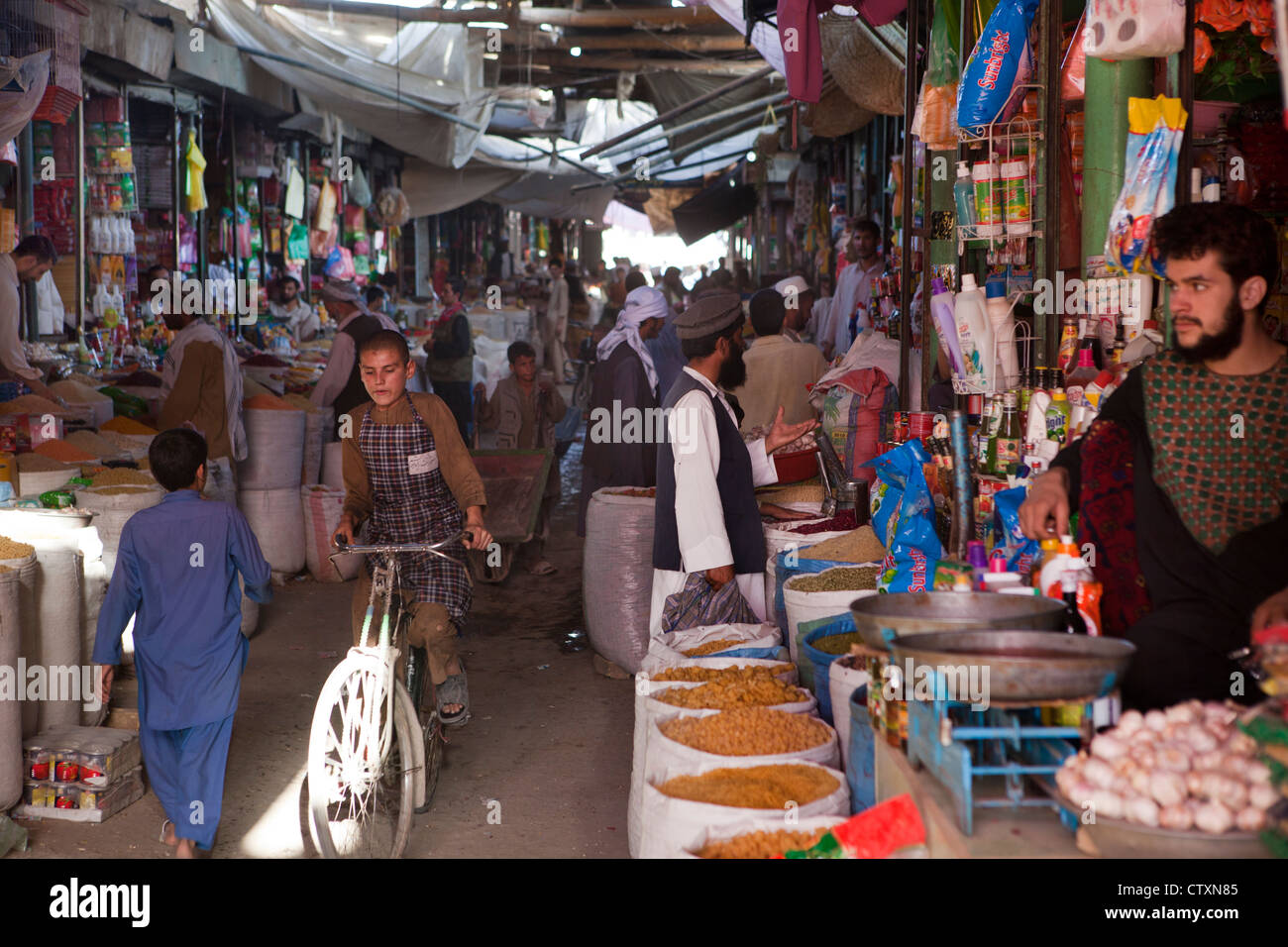 Market In Downtown Kunduz Afghanistan High Resolution Stock Photography and  Images - Alamy