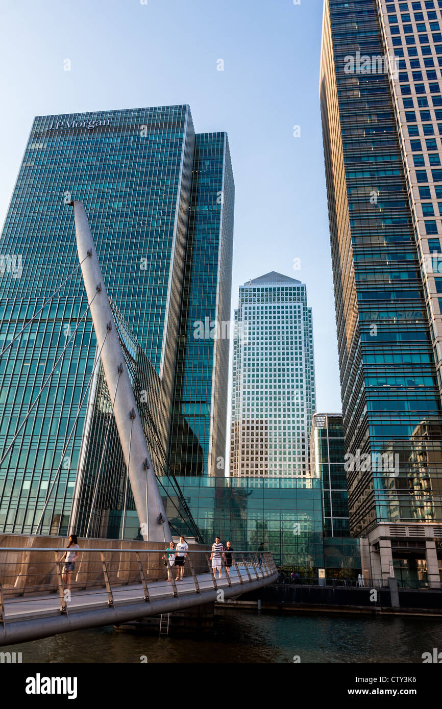 Canary wharf rush hour hi-res stock photography and images - Alamy