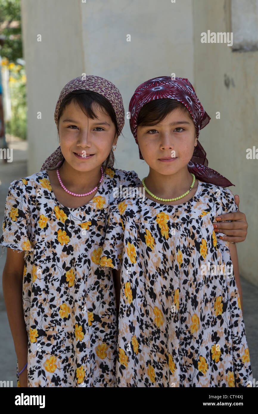 Tajikistan girl hi-res stock photography and images - Alamy