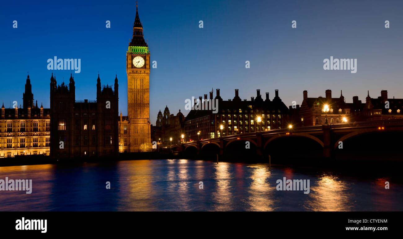 Houses of Parliament and Big Ben at night, London, England Stock Photo