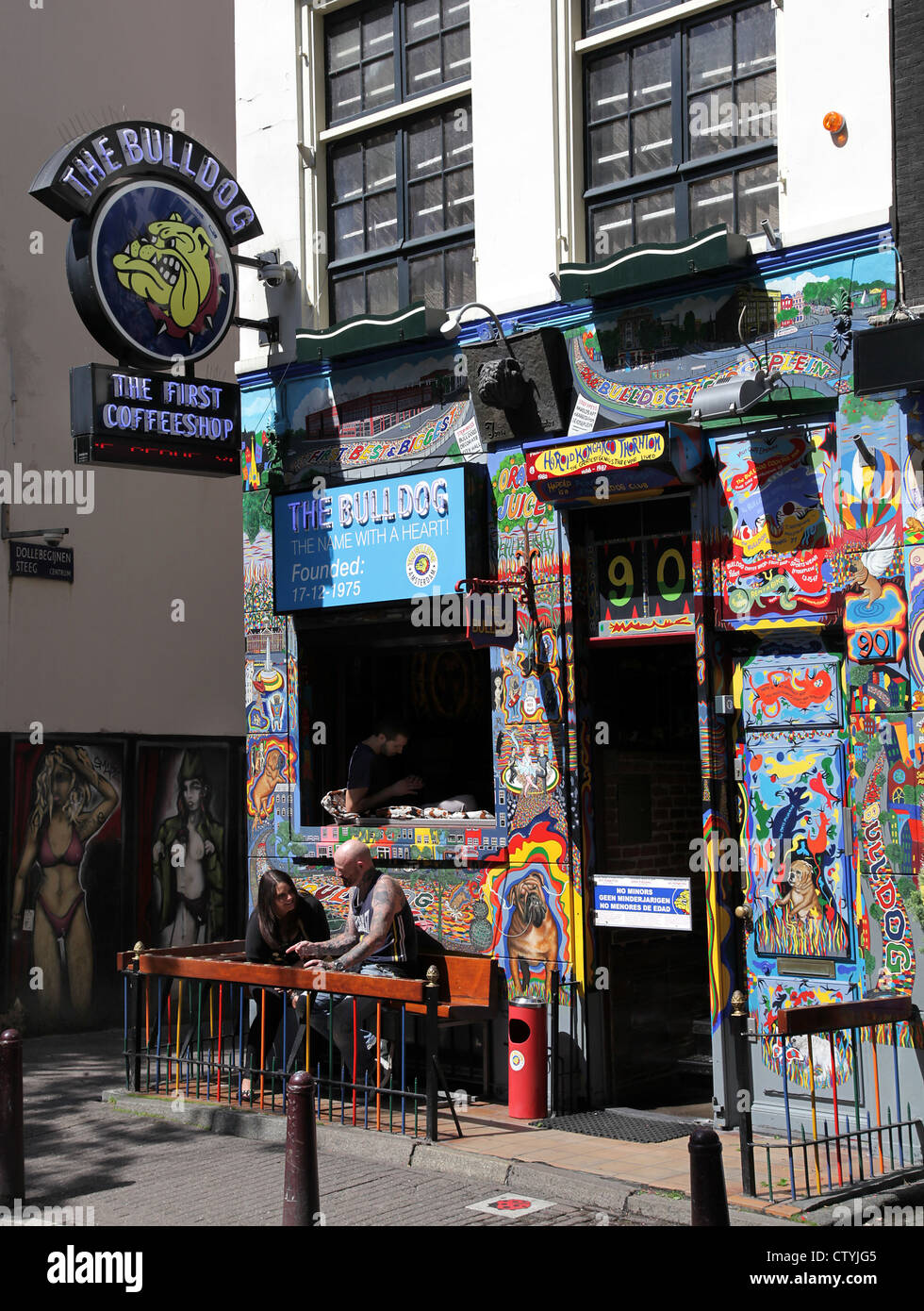 Smokers Den High Resolution Stock Photography and Images Alamy