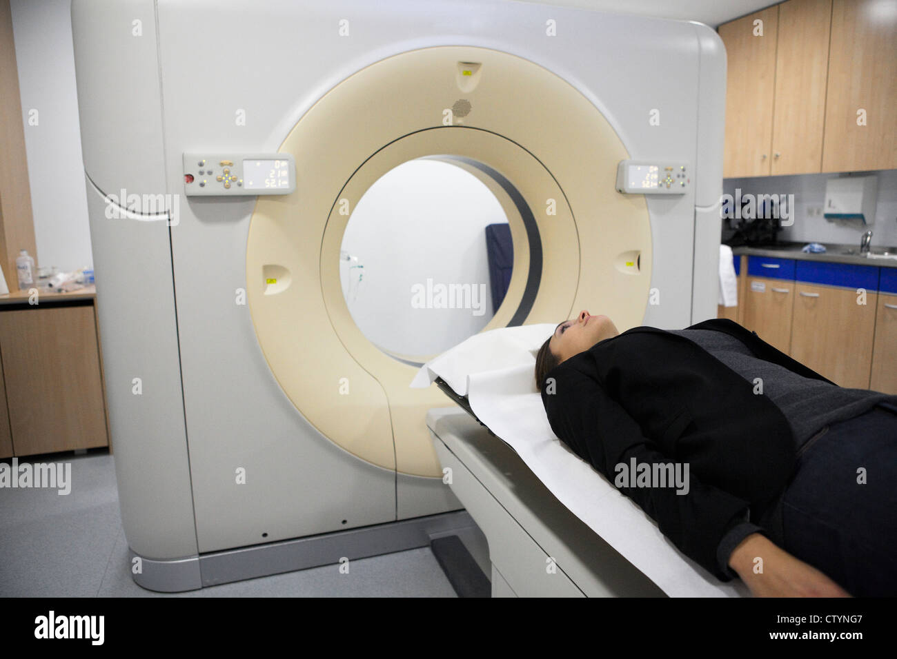 Full body scan, MRI scan - Stock Image - P835/0068 - Science Photo Library