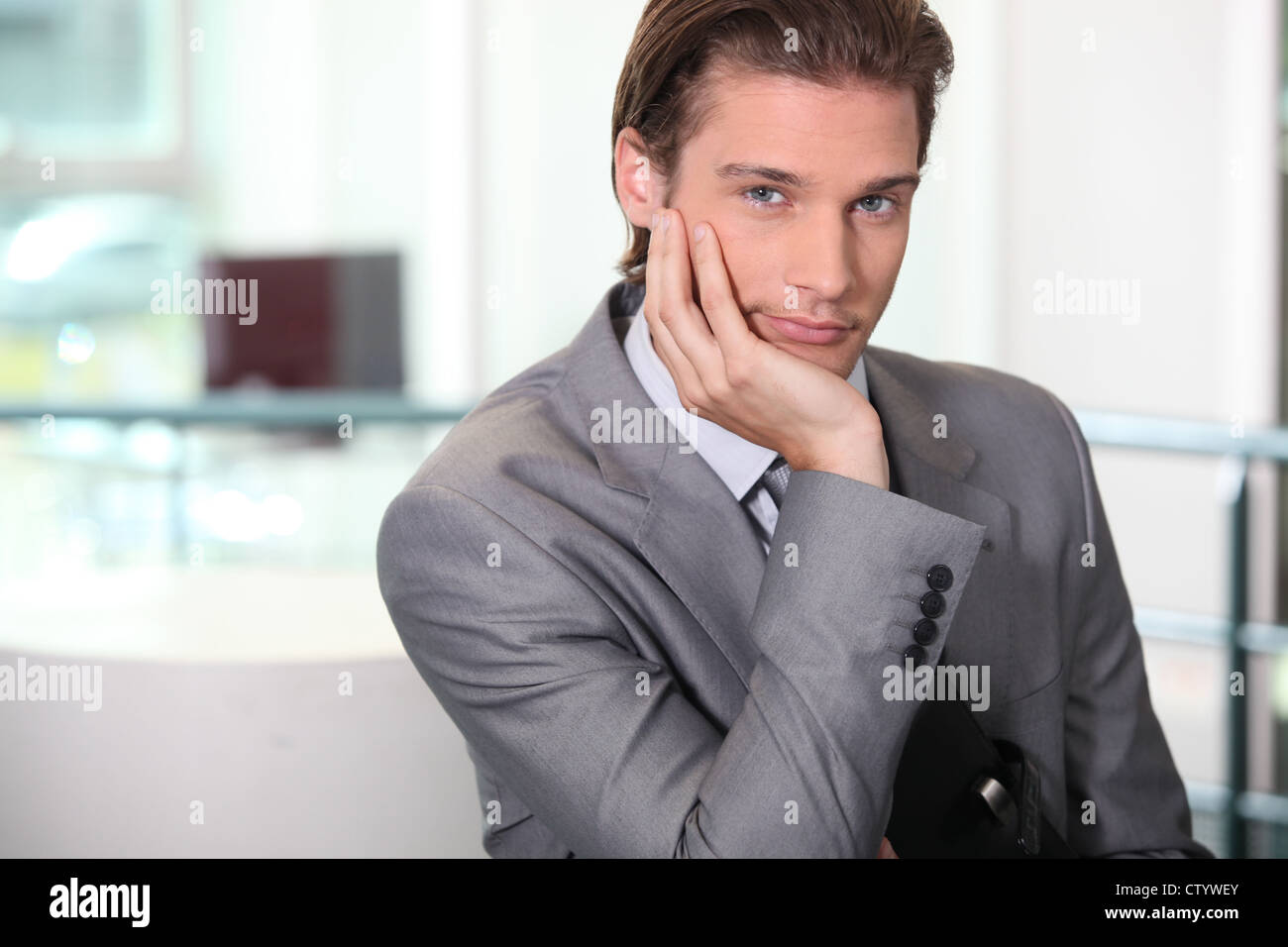 portrait of a young businessman Stock Photo - Alamy