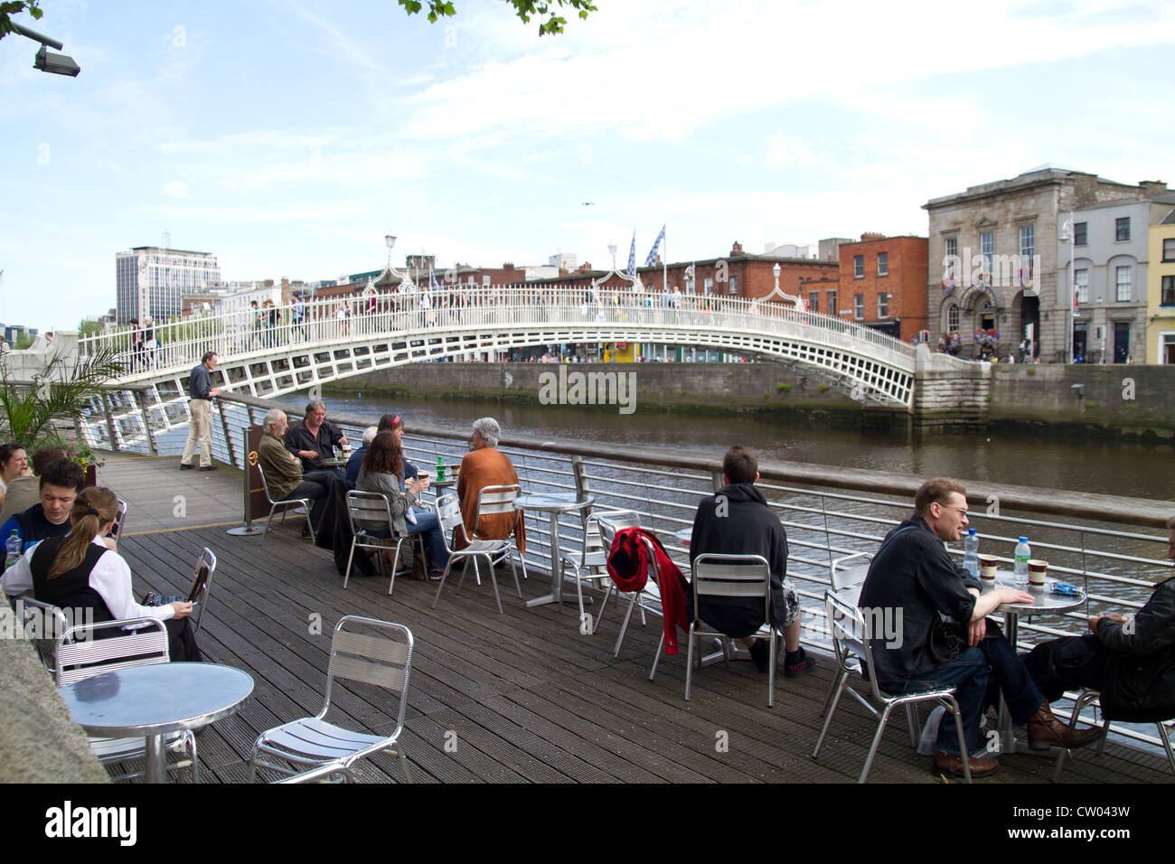 Hapenny Bridge Dublin High Resolution Stock Photography and Images - Alamy