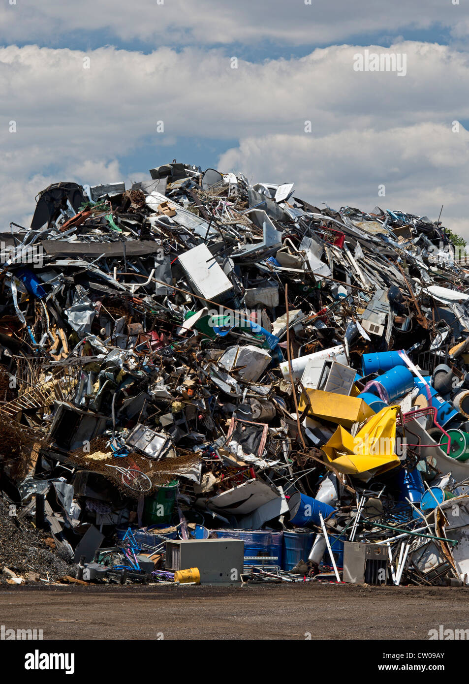 Detroit, Michigan A scrap metal recycling yard Stock Photo Alamy
