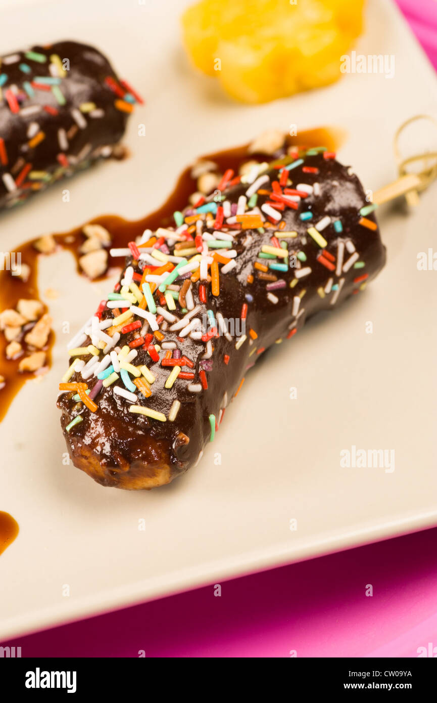 Sugar splinters and a chocolate coating for a tempting children dessert