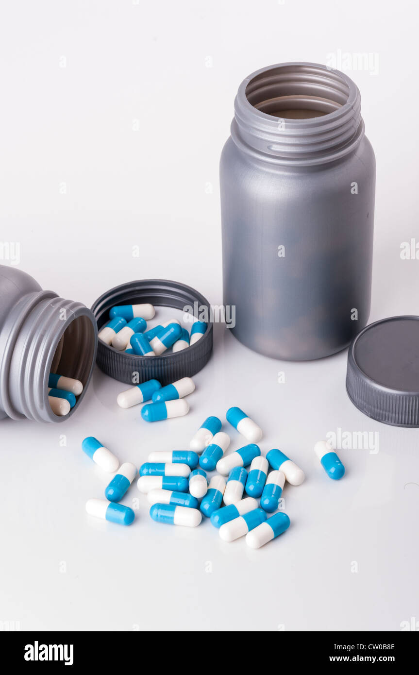 open container with medicament in tablet form Stock Photo