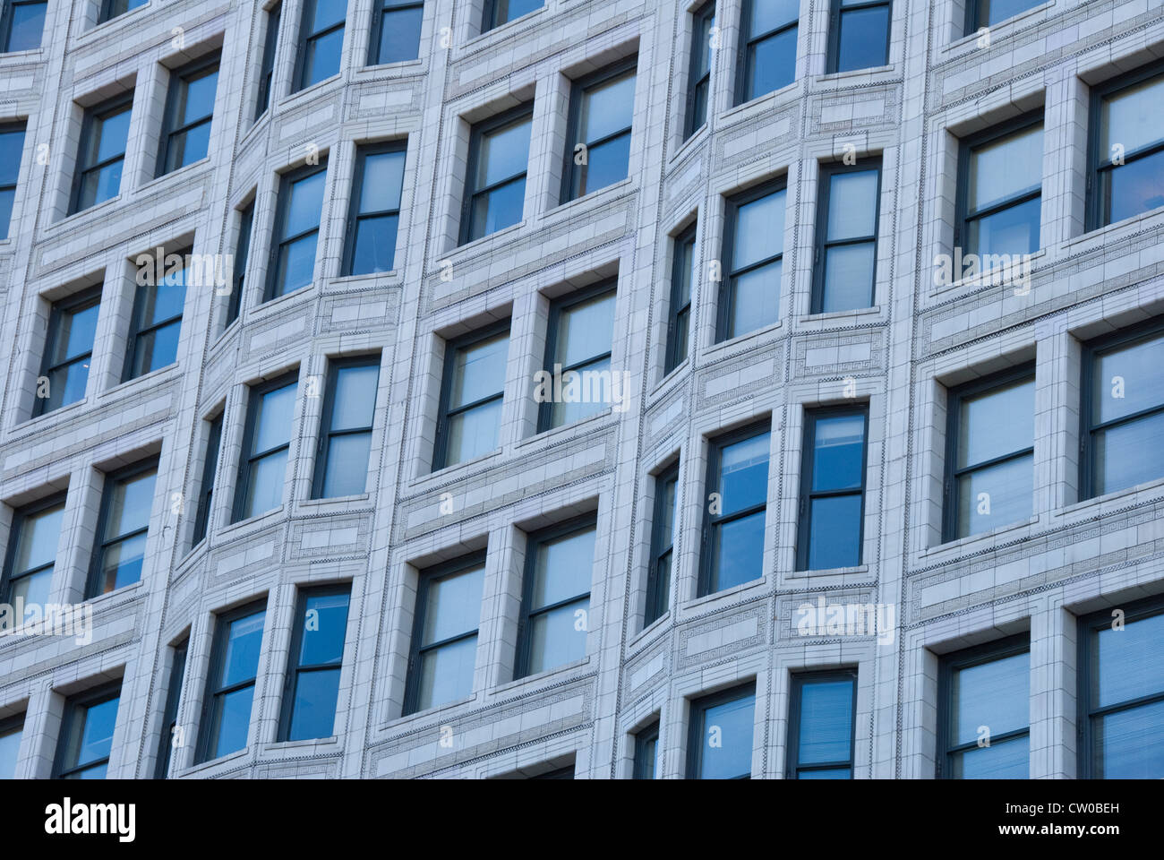 Windows on building in Chicago, Illinois Stock Photo Alamy